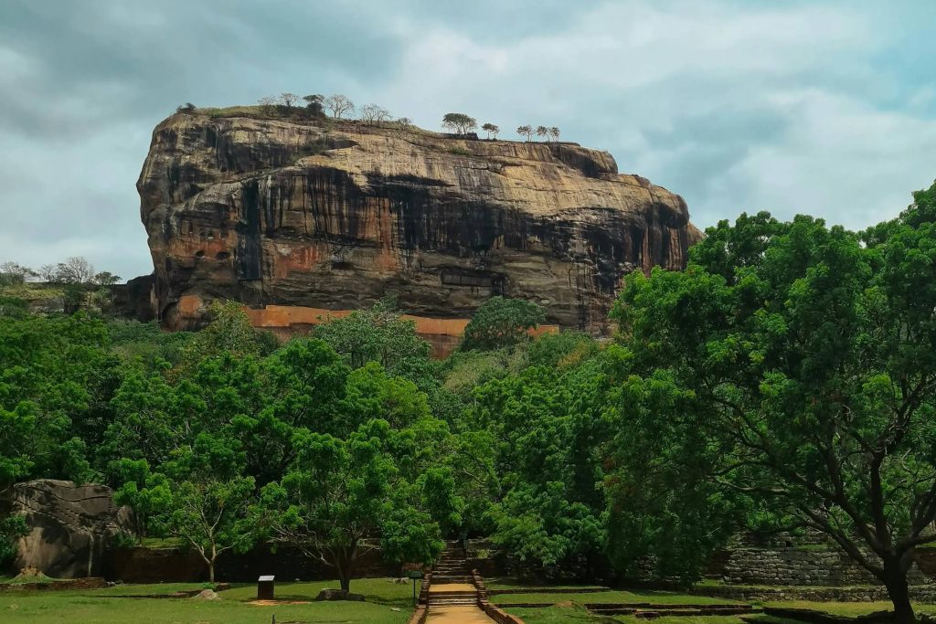 sigiriya sri lanka hiking places
