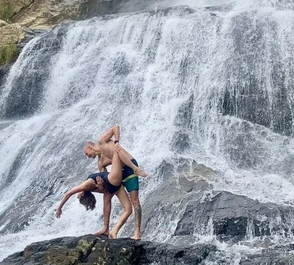 upper diyaluma waterfall trek